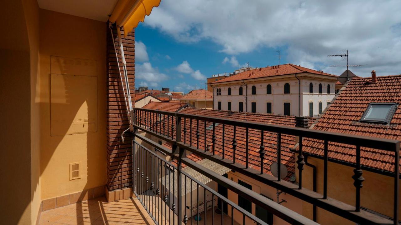 Dei Mille 31 B Apartment Albenga Ngoại thất bức ảnh