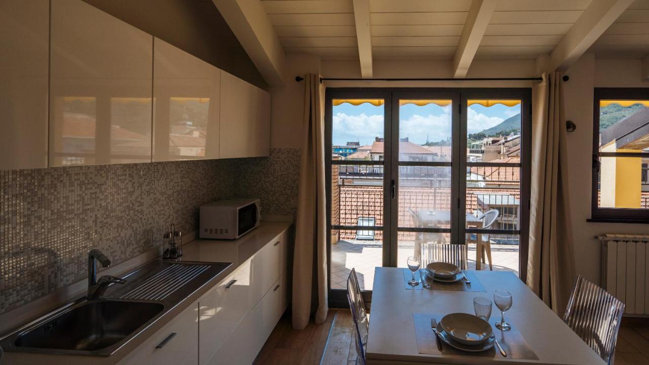 Dei Mille 31 B Apartment Albenga Ngoại thất bức ảnh